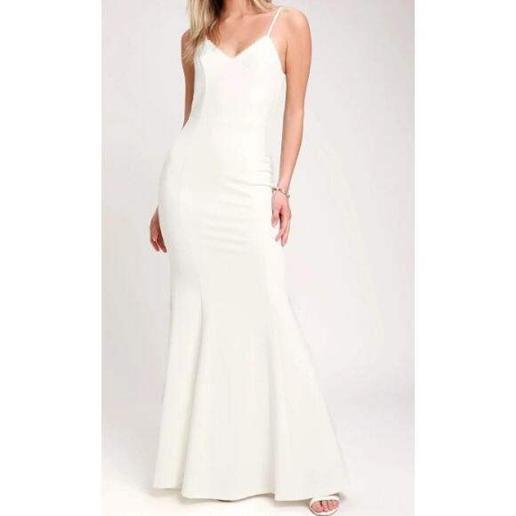 LULU'S Sz S Taliana White Lace Button Back Maxi Mermaid Wedding Dress NEW B169 - Picture 2 of 9